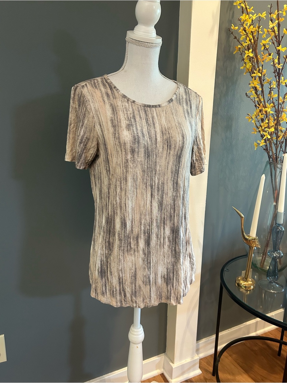 Lisa Rinna Neutral Tie-Dye Short Sleeve Women's Top~Size Small